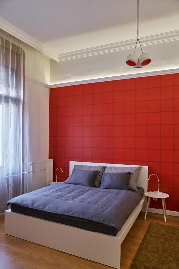 Nanirol Apartment At Gellert Bath Budapeste Exterior foto