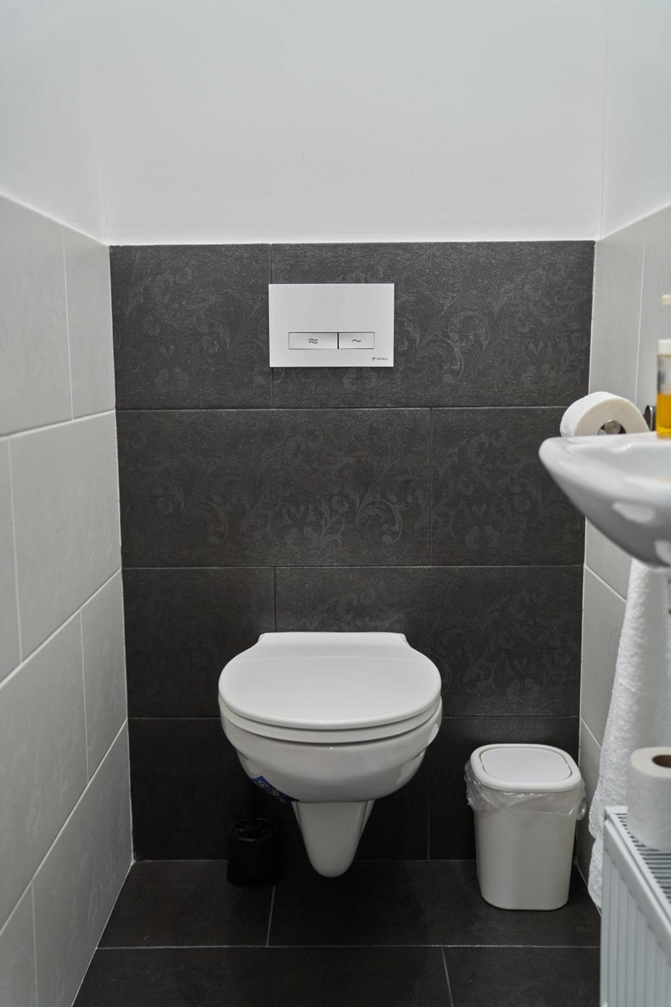 Nanirol Apartment At Gellert Bath Budapeste Exterior foto