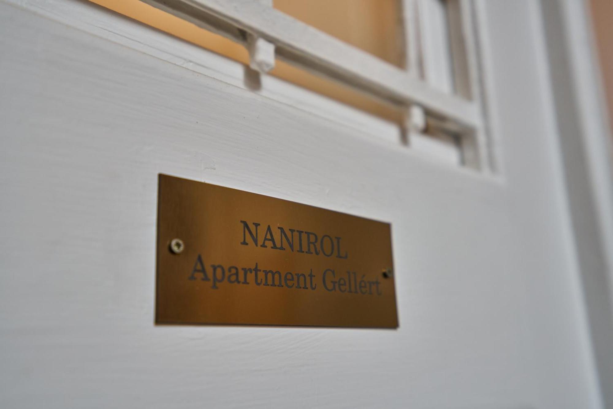 Nanirol Apartment At Gellert Bath Budapeste Exterior foto